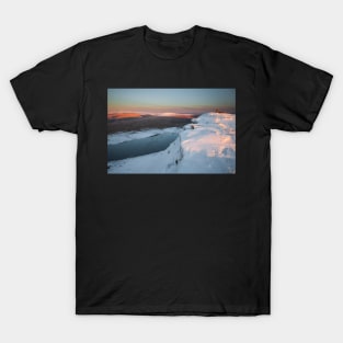 Llyn y Fan Fawr from Fan Brycheiniog, Carmarthen Fan, Brecon Beacons National Park, Wales T-Shirt